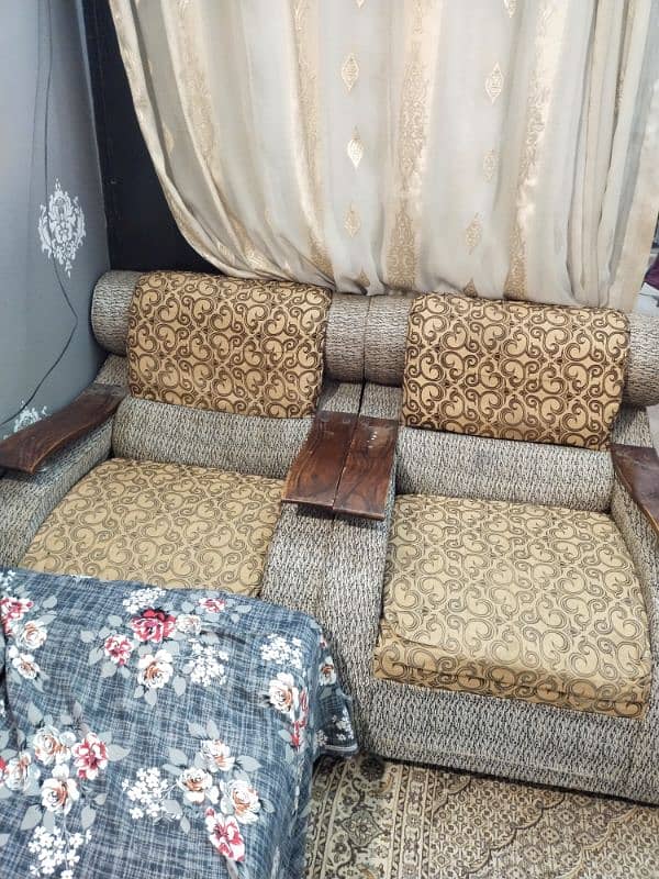 5 Seater Sofa Sett For Sale 0