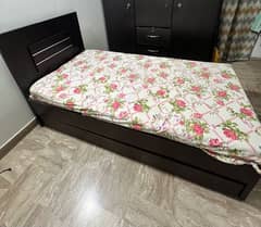 Single bed with under drawer