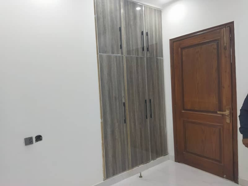 10 marla lower portion available for rent in shadaab garden main ferozpur road Lahore 25