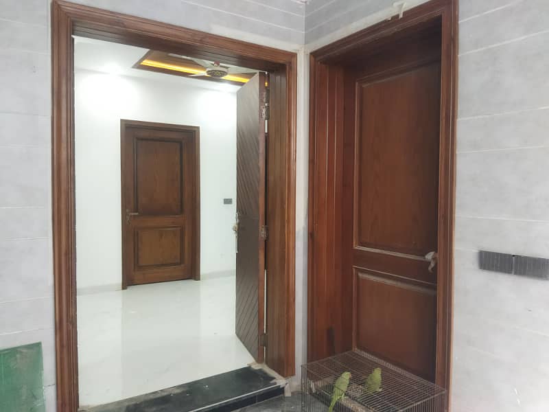 10 marla lower portion available for rent in shadaab garden main ferozpur road Lahore 43