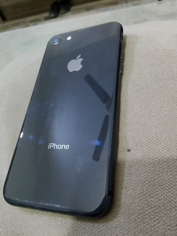 iPhone 8 non pta 10/10 condition 0