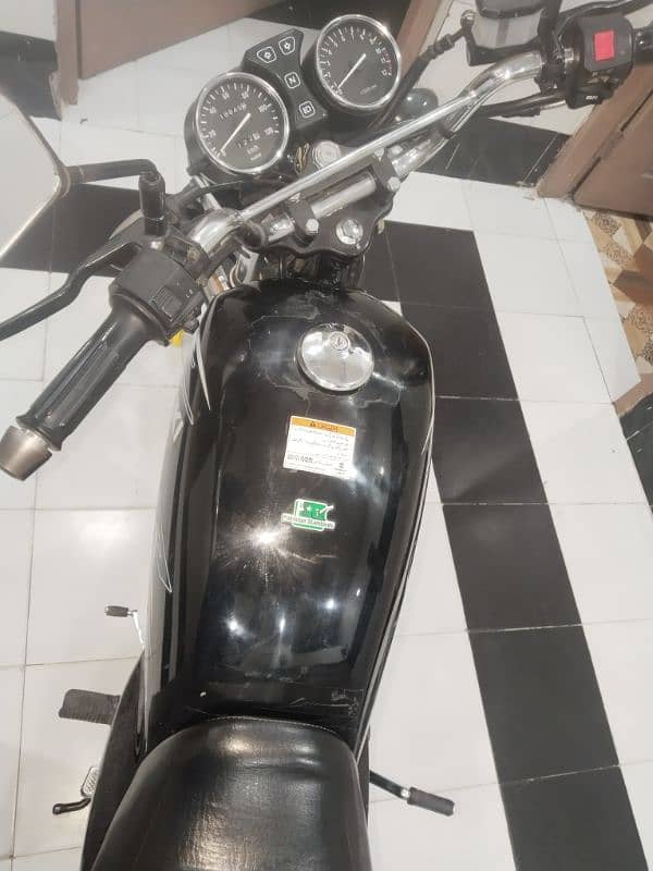 Suzuki Gs150 SE 2022 model Islamabad number lush condition 4