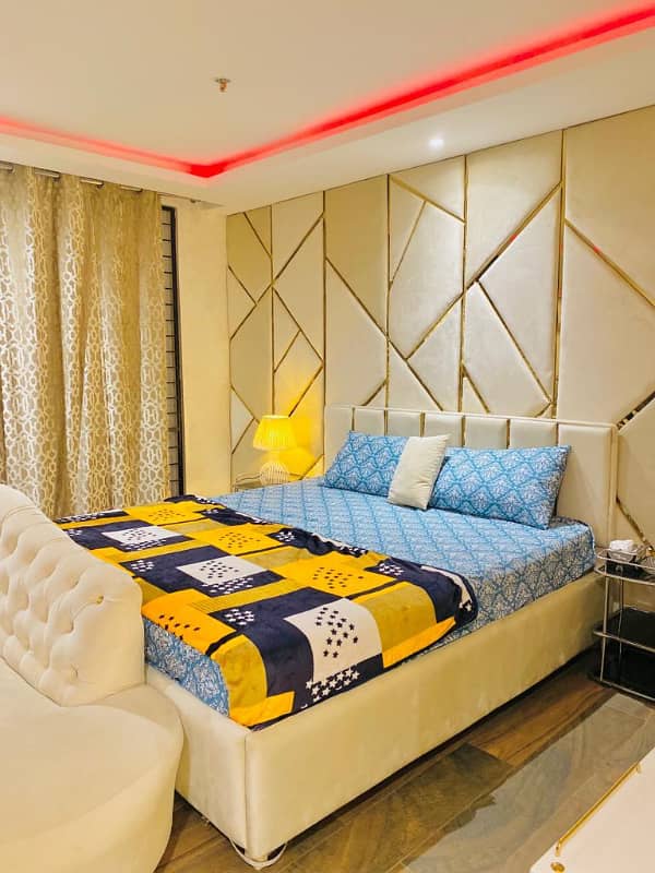 Luxurious Studio Apartment in Gold Crest Mall 0