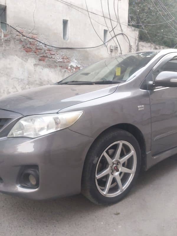 Toyota Corolla Altis 2013 4