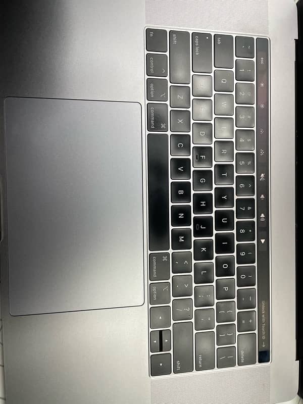 MACBook Pro 2019 - Core i9, 15 Inch 3