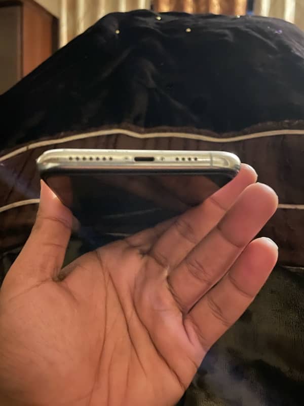 iPhone 11 pro max , PTA APPROVED 1