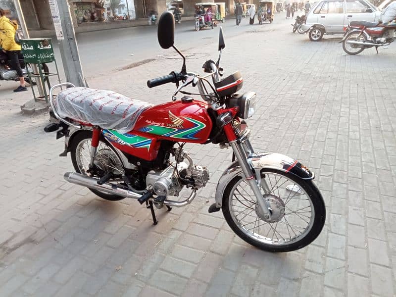 HONDA 70 BRAND NEW CONDITION 0