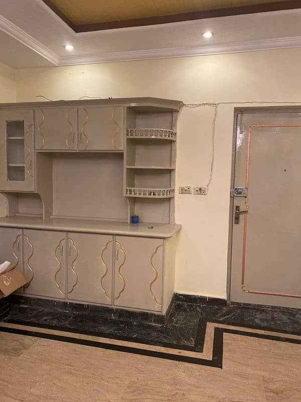 3bed Family Flat 4 rent in Muslim town near metro station 10