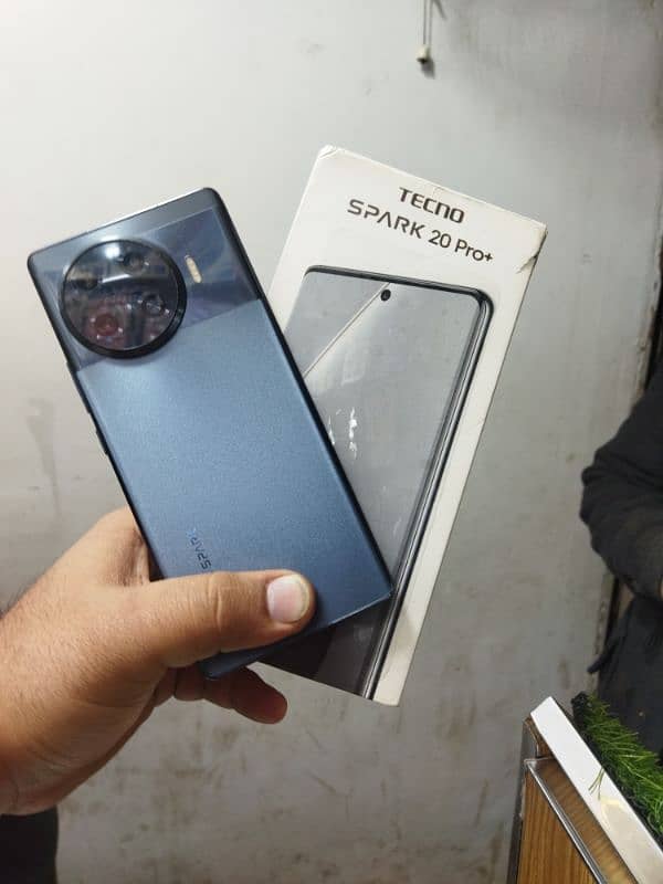 tecno spark 20 pro plus  8+8 gb 256gb 5