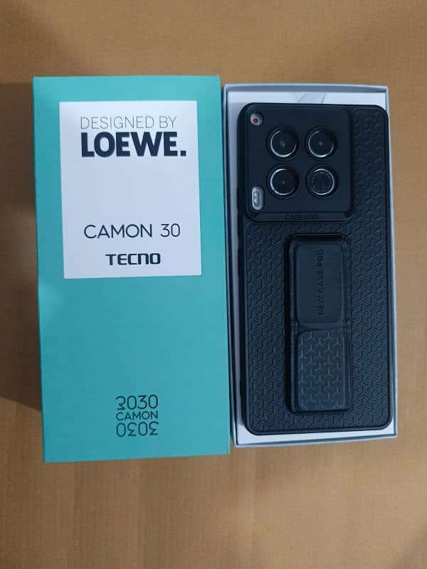 Tecno Camon 30 8/256 1