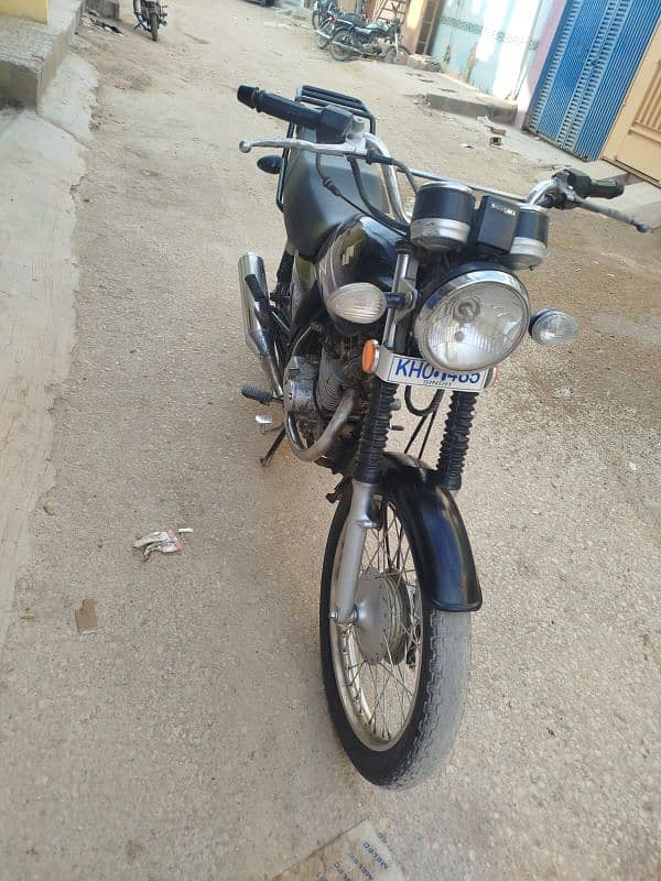 suzuki GS model 2014 1