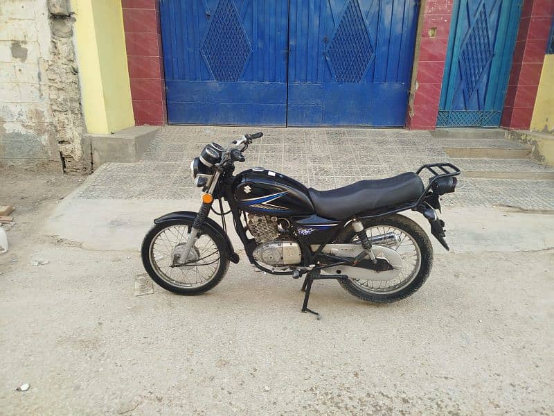 suzuki GS model 2014 3