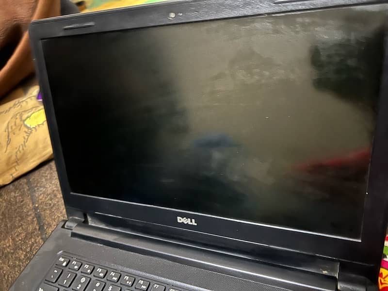 laptop Dell 8GB RAM 512 GB memory 9/10 condition 1