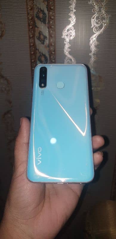 Vivo y19 1