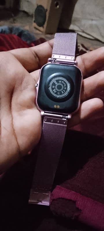 Smart Watch / New Condition Only On 2000 Rs 5