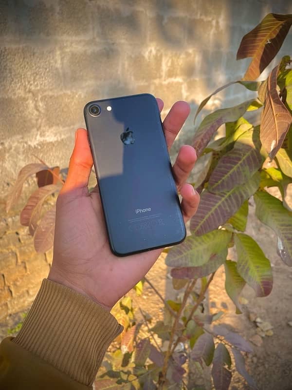 iPhone 7 Non Pta 32 Gb 3