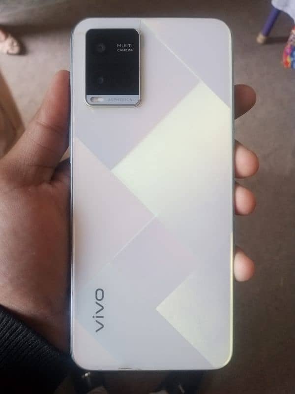 VIVO Y21s 1