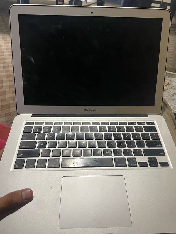 Mac Book core i5 4th generation 4