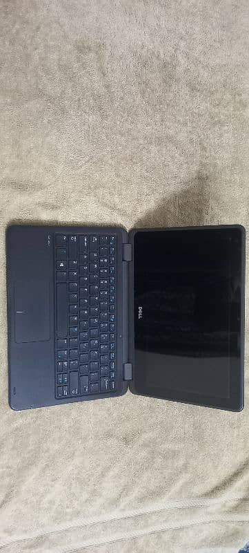 Dell laptop latitude 3189 0