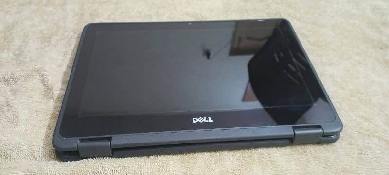 Dell laptop latitude 3189 1