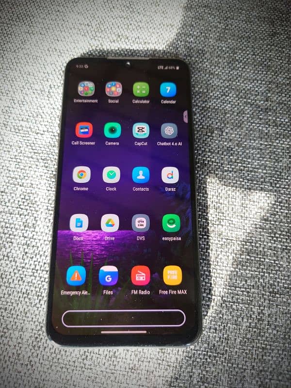 LG G8x Thing Water pack 1