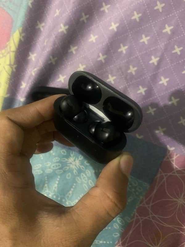 Airpod 2nd generation 3