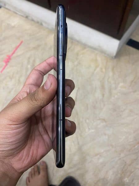 ONEPLUS 11 5g (pta approved) urgent sale 3