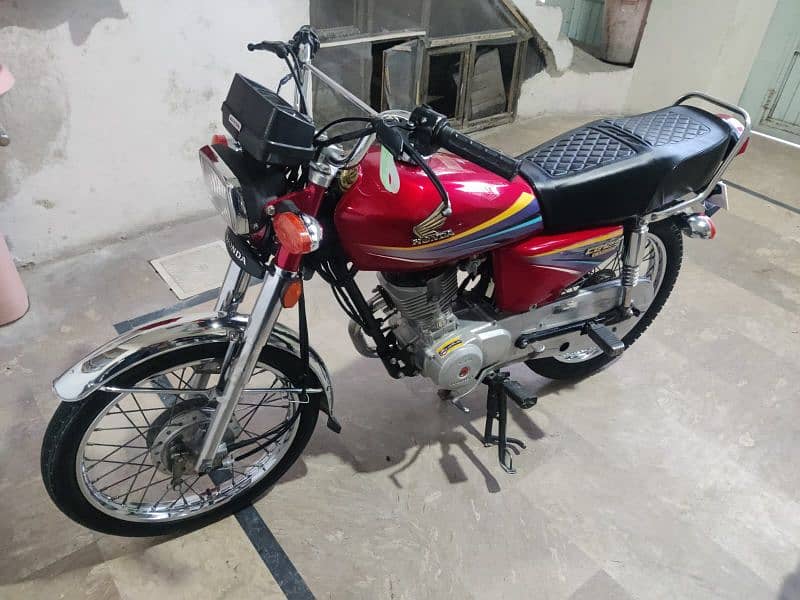 Honda 125 2012 model Genuine non euro 2