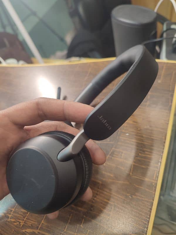 Jabra Evolve 2 65 Bluetooth + Plantronic focus 2 3