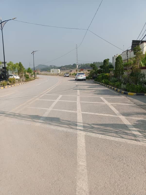 6 Marla PLOT available Demand 90 lack 30 Foot Gali hy Registery intiqal Tahir Khan 03115850472 0