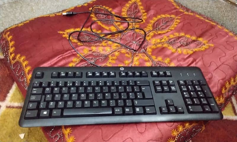 keyboard and mouse new condition hp keyboard and Dell mouse 2