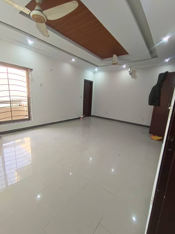 12 Marla 3 Bed Portion For Rent Available in Media Town Islamabad 2