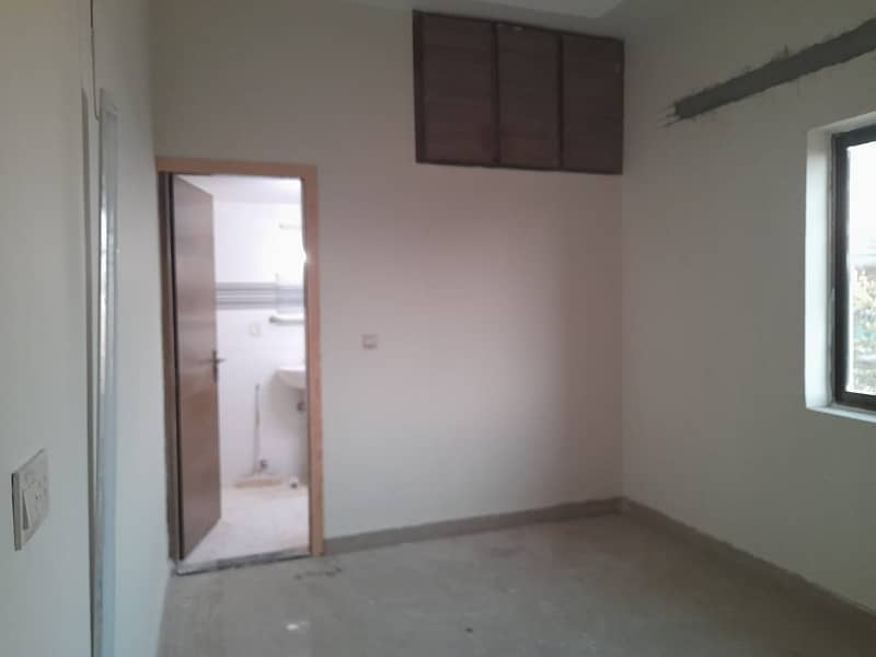 F 11 space for Rent best location 7