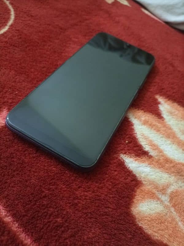 infinix hot 8 lite 2/32 lush condition front back camera good box b ha 2