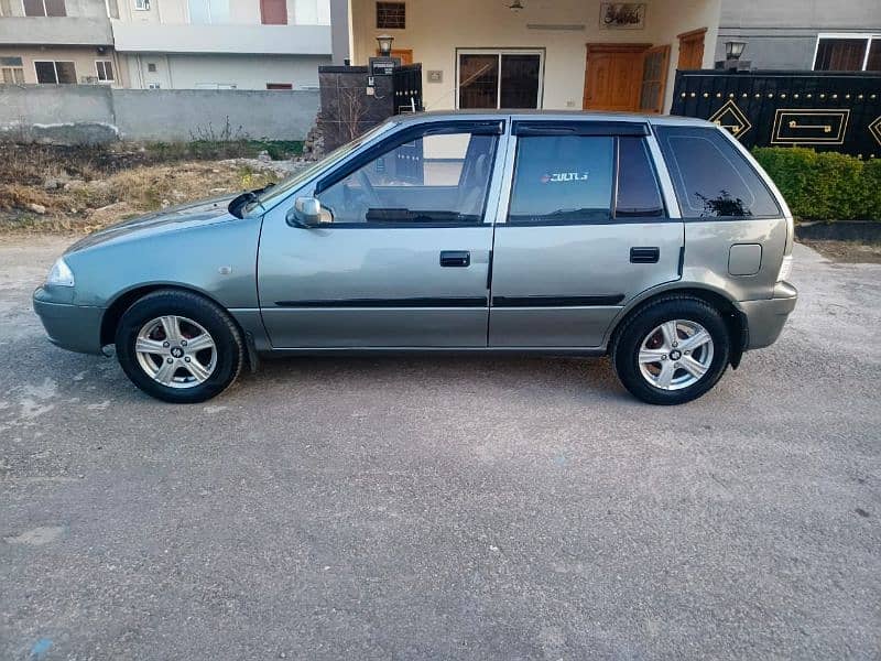 Suzuki Cultus VXL 2013 3