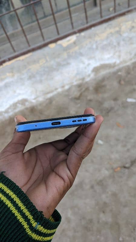 Motorola Moto paly 2024 for sale 10by 10 0