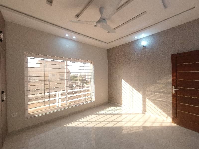 FOR SALE Stunning 10 Marla Brand New House In Bahria Town Phase 8 Block L Rawalpindi 16