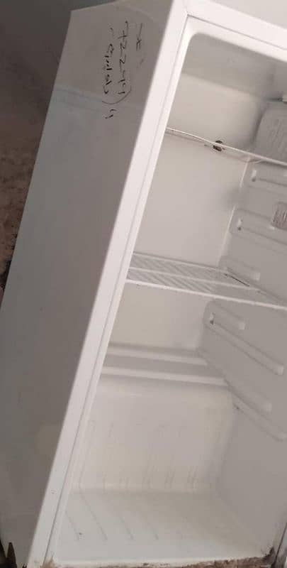 Refrigerator 1