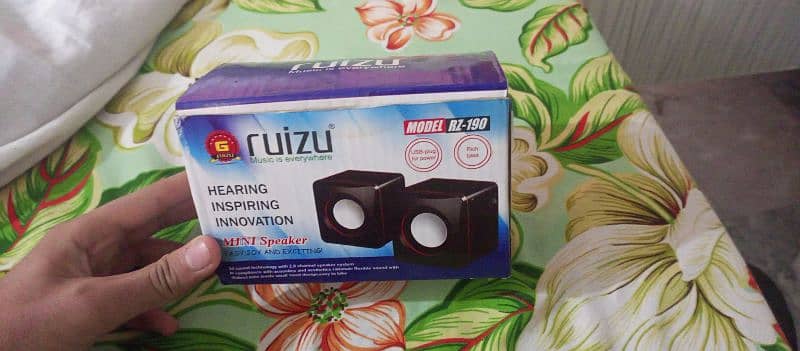 Ruizu speaker for sale Working properly 10/10 conditions 1