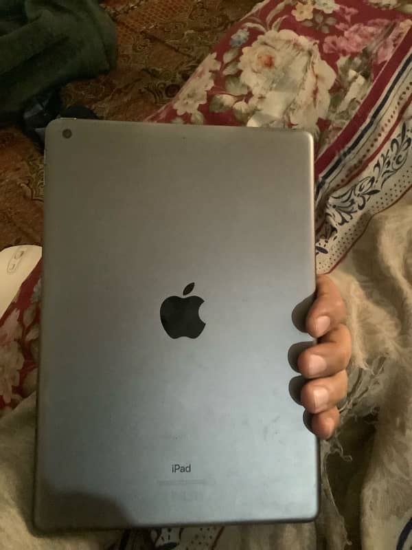 iPad 8 generation 32 GB bypass 1