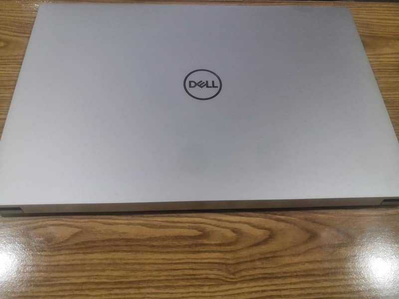 Dell XPS 15 9530 - Ci9-13900H, 32GB 1TB, Non Touch 4