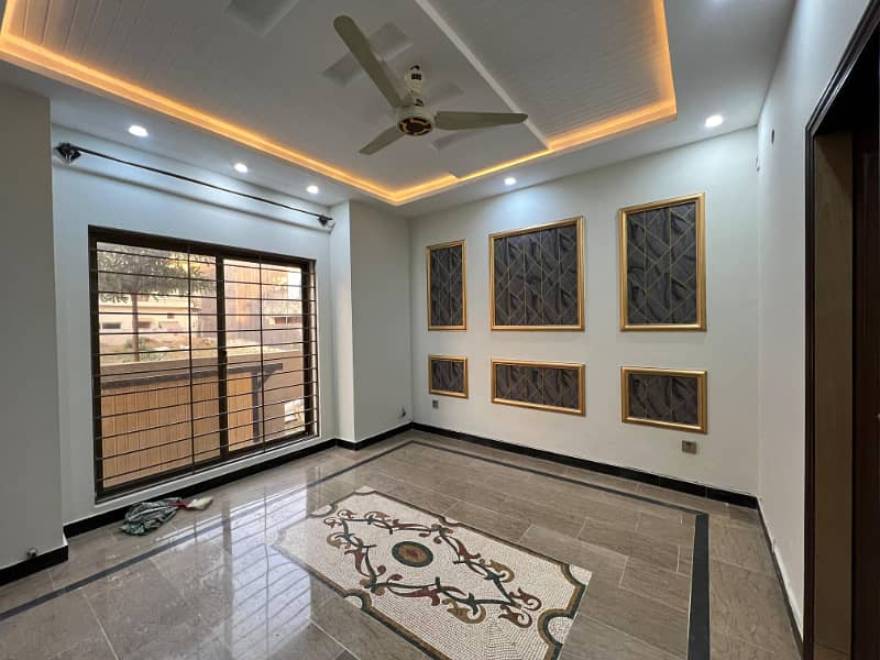 Brand New Kanal Luxury Ground Portion + Basement Available For Rent in Phase 5 3