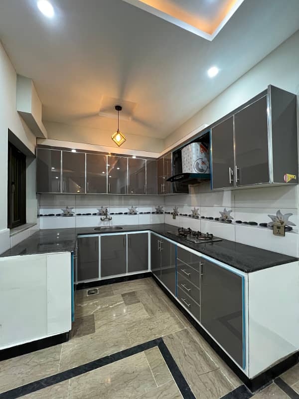 Brand New Kanal Luxury Ground Portion + Basement Available For Rent in Phase 5 4