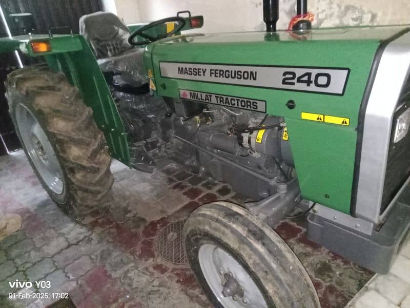 Massey Ferguson 240 3