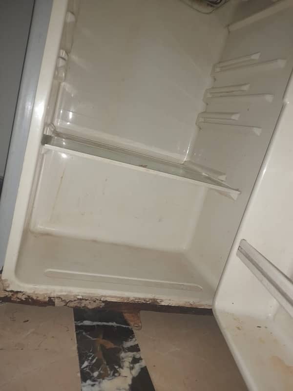 hoover single door fridge 0