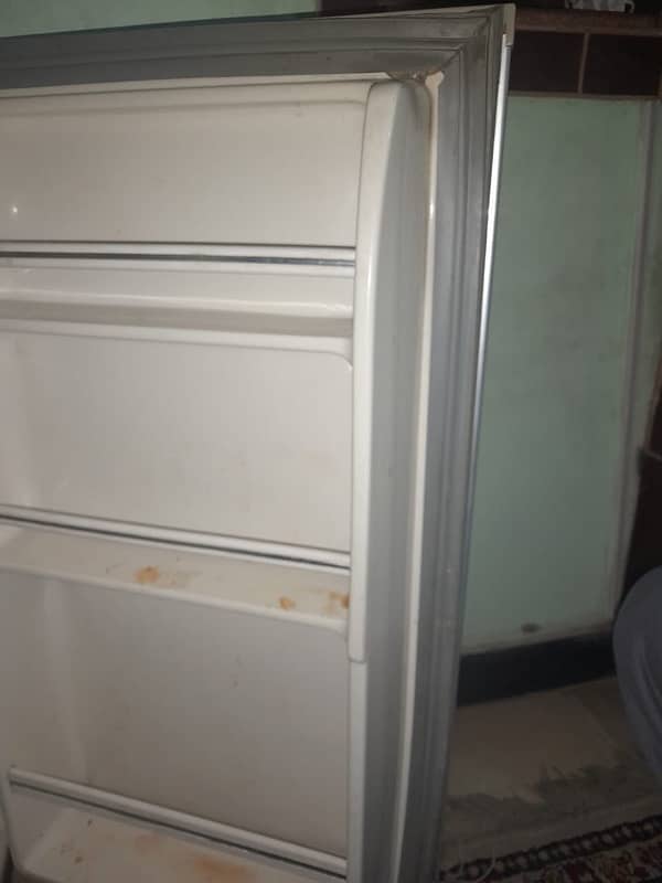 hoover single door fridge 4