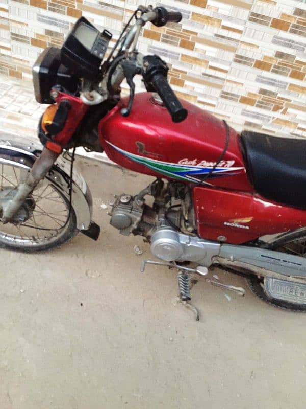 I am selling my genuine Honda CD 70 3