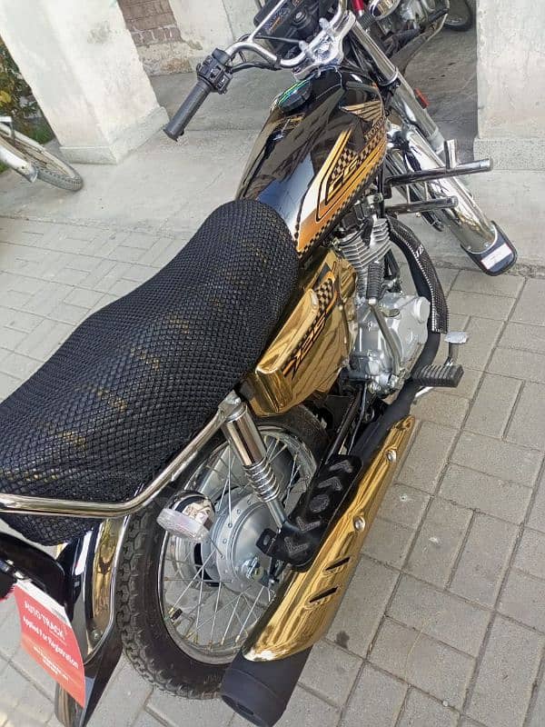 Honda 125 Gold Edition 2025 Model Read add carefully 10