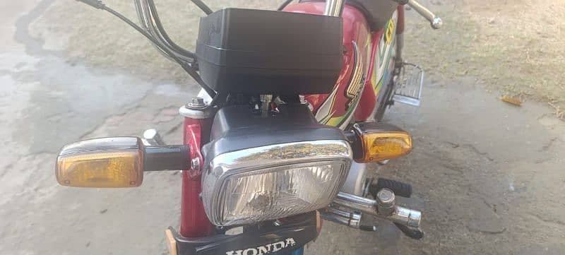 Honda CD 70 2023 Model 4