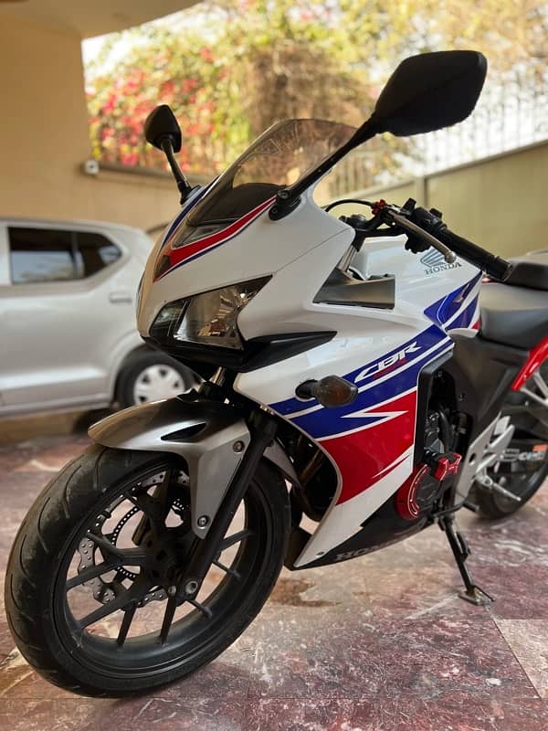 HONDA CBR500R 1